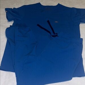 Figs blue scrub set small pants medium top